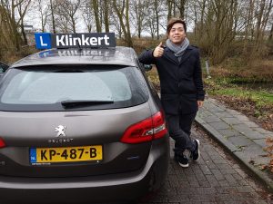 Andy Wan uit Bilthoven is geslaagd voor zijn autorijbewijs bij Autorijschool Klinkert Zeist