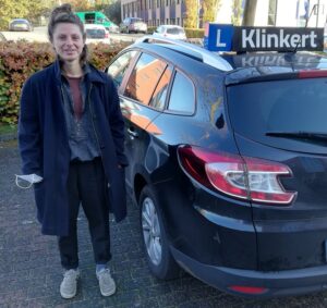 Loren Douma is geslaagd voor haar Autorijbewijs bij Autorijschool Klinkert Zeist !!!!!!!