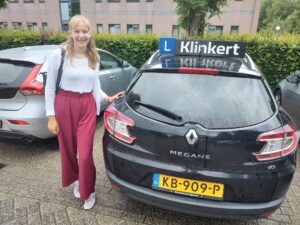 Rianne Heurneman is geslaagd voor haar Autorijbewijs bij Autorijschool Klinkert Zeist !!!!!!!