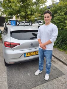 Ties Goossens is in 1 keer geslaagd voor zijn Autorijbewijs bij Autorijschool Klinkert Zeist !!!!!!!